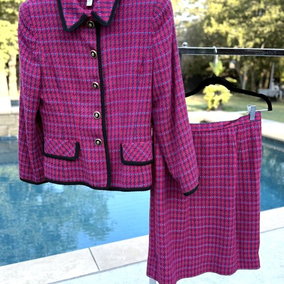 Gorgeous Fushia and Blue Tweed Adrianna Papell 2 Piece Skirt Suit- Size 12 - Picture 5 of 5